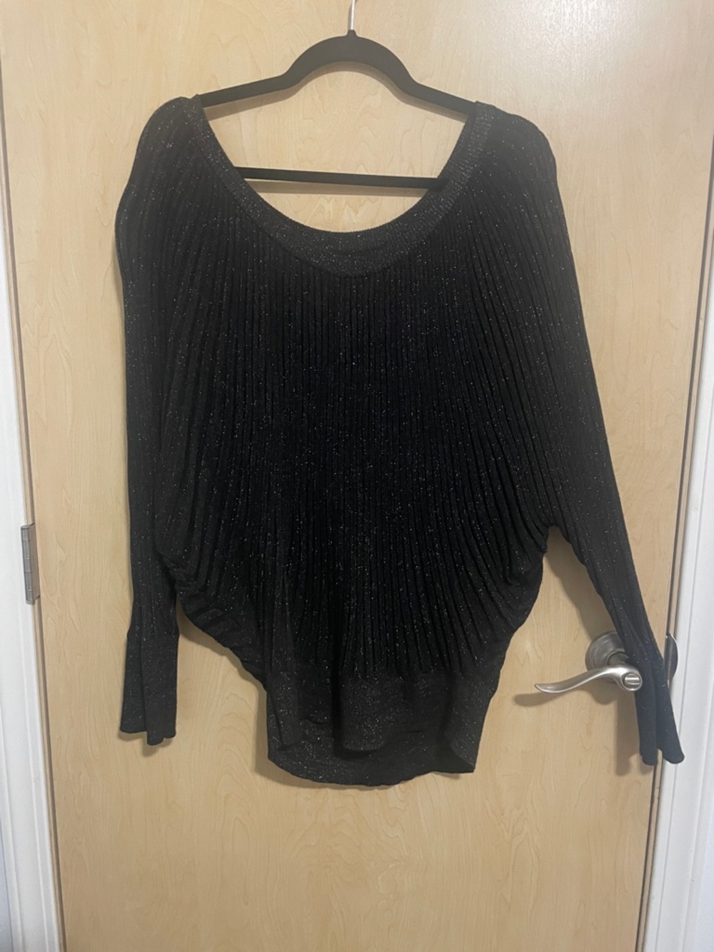 Jennifer Lopez Black Shimmery Pleated Batwing Sweater XL - Picture 3 of 9